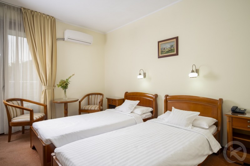 HOTEL SARMIS DEVA Déva 711434 thumb