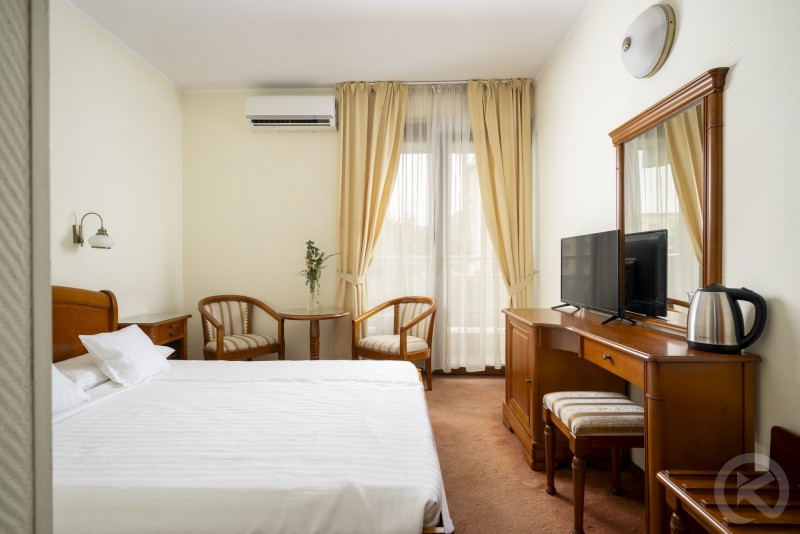 HOTEL SARMIS DEVA Déva 711437 thumb