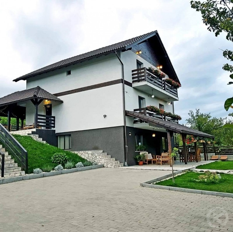 MERA HILLS HOUSE Méra 713901 thumb