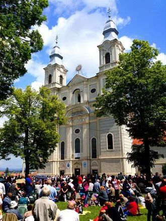 Cs&iacute;kszereda &eacute;s Cs&iacute;ksomly&oacute; &ndash; Sz&eacute;kelyf&ouml;ld spiritu&aacute;lis &eacute;s kultur&aacute;lis k&ouml;zpontja
